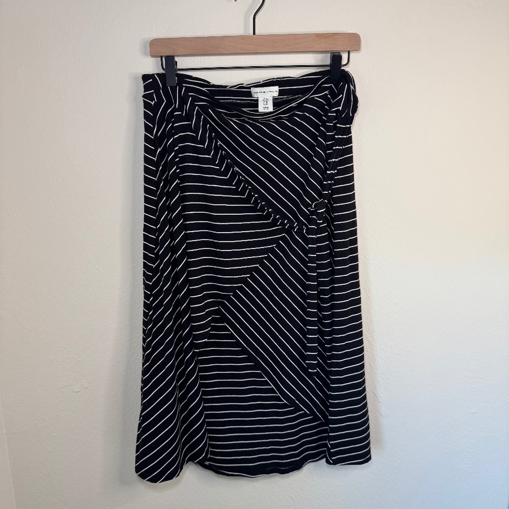 Adrienne Vittadini Skirt Women's XL Black White Striped Midi Stretch Knit